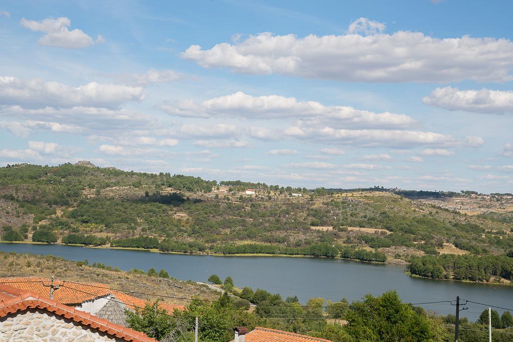 לינה וארוחת בוקר טרנקוזו Solar Dos Almeidas - Turismo De Habitacao מראה חיצוני תמונה