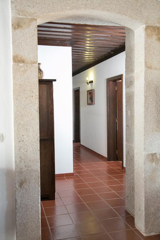 לינה וארוחת בוקר טרנקוזו Solar Dos Almeidas - Turismo De Habitacao מראה חיצוני תמונה